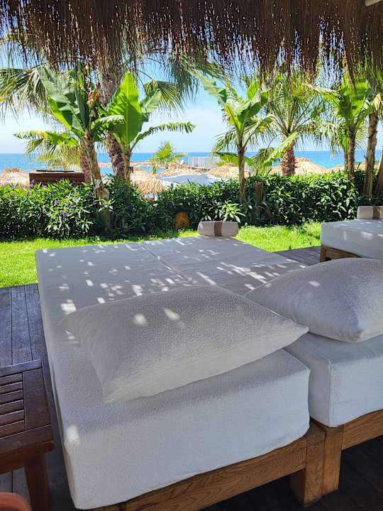 Strand Rubi Platinum Sign