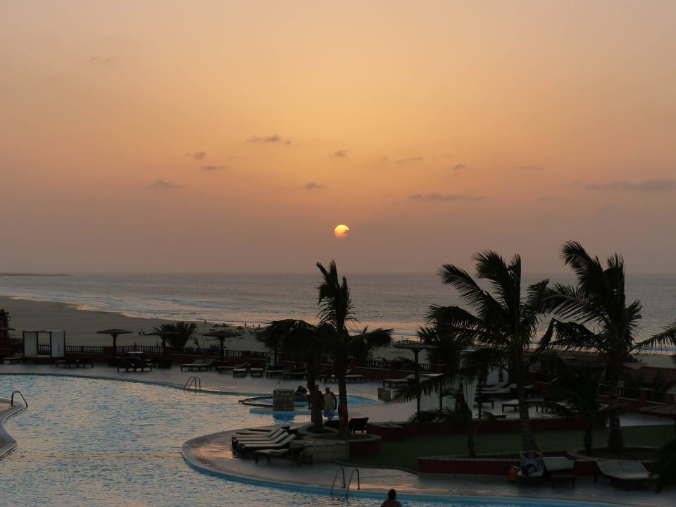 Bei Sonnenuntergang Occidental Boa Vista Beach