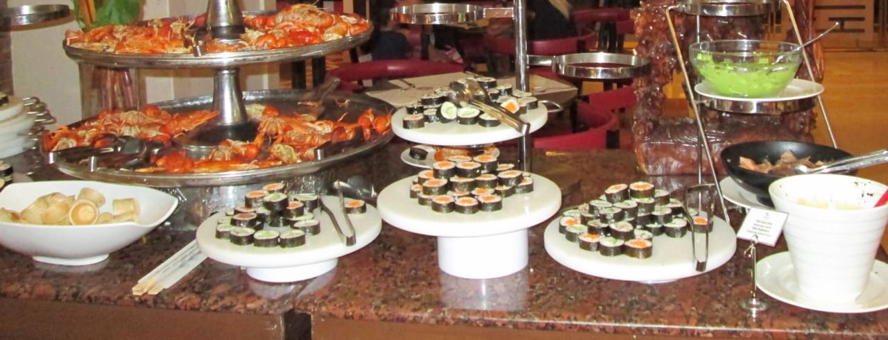 Sushi & Garnelen  IC Hotels Green Palace