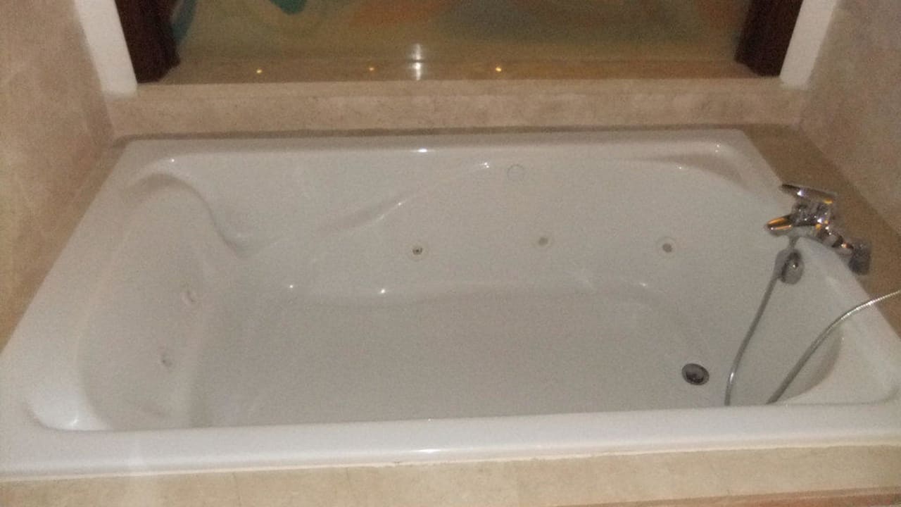 Der Whirlpool Dreams Royal Beach Punta Cana