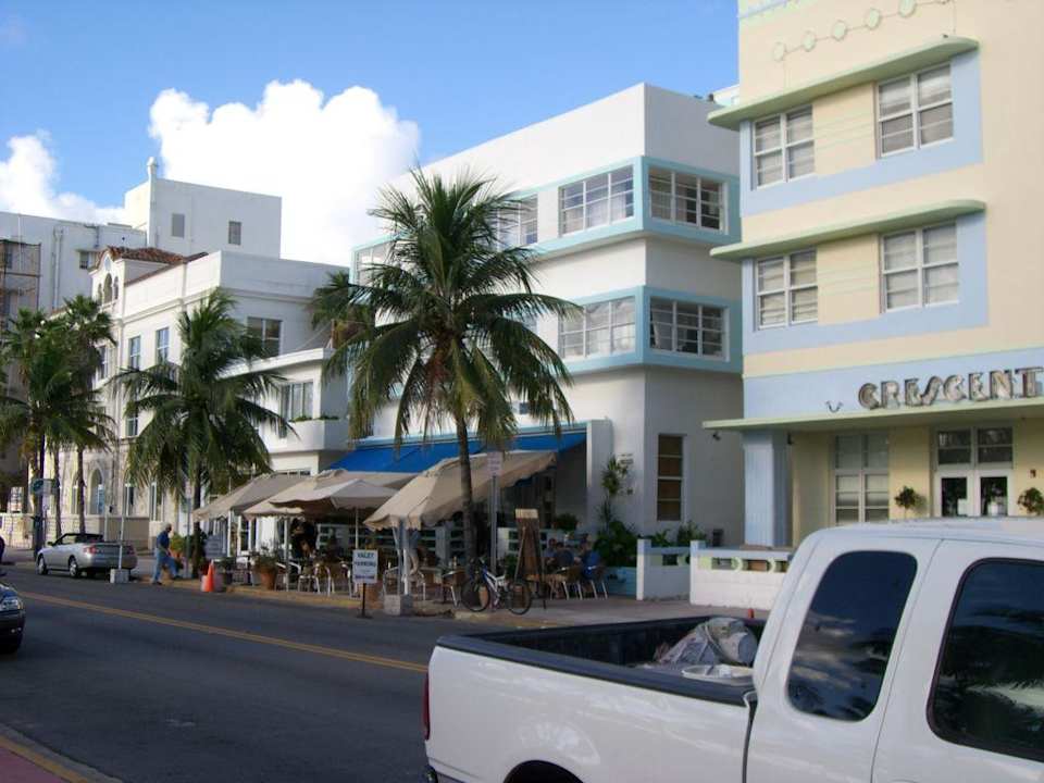 Blick von Ocean Drive zum Hotel Penguin Hotel