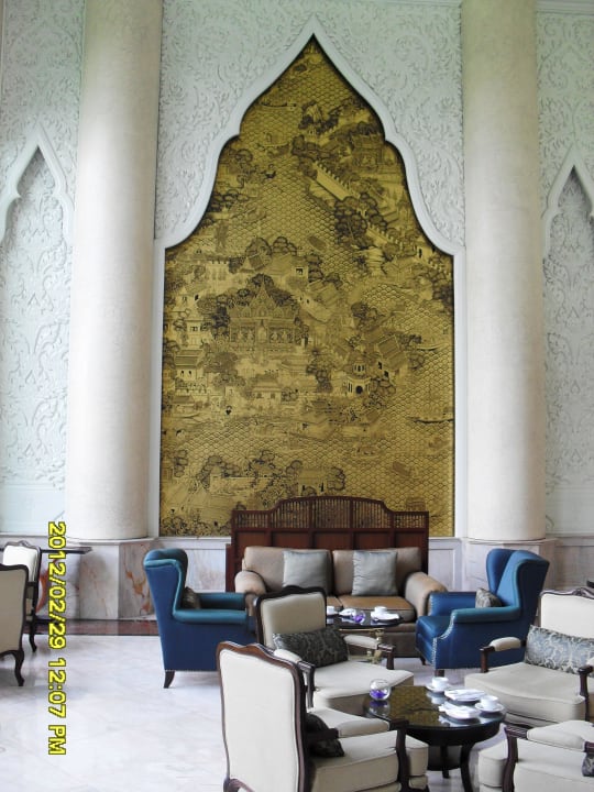 Sitzgruppen in der Riverside Lounge Shangri-La Hotel, Bangkok