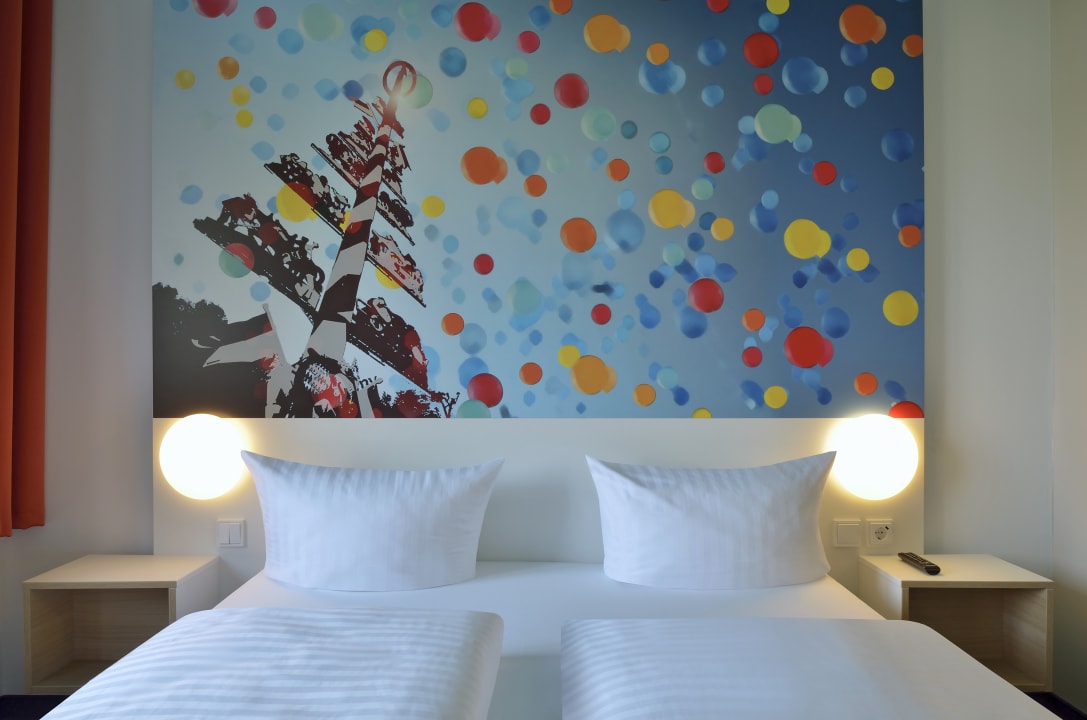 "Zimmer" B&B Hotel München City-Ost (München) • HolidayCheck (Bayern ...