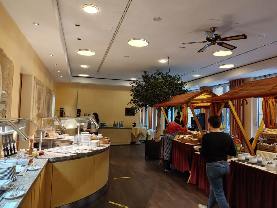 Gastro Hotel Elbflorenz Dresden