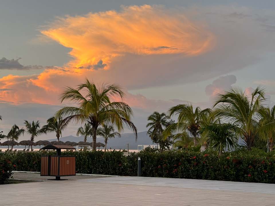 Strand Meliá Trinidad Península