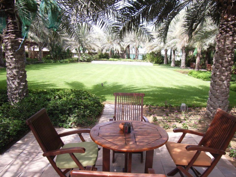 Außenanlage 1 Coral Beach Resort Sharjah
