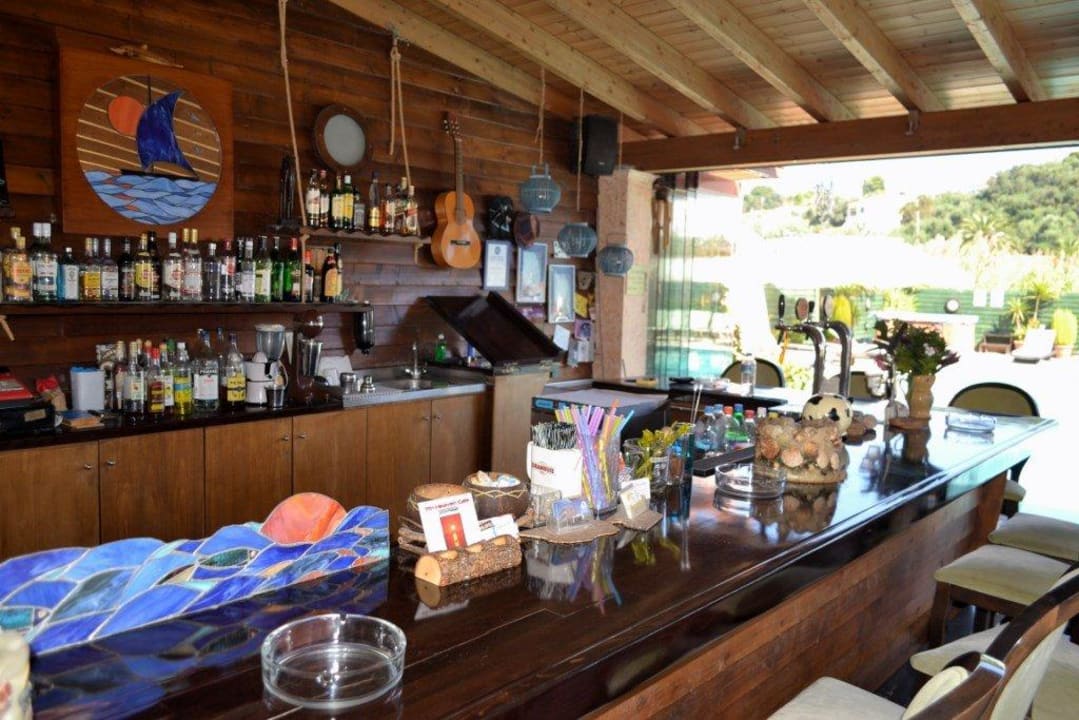 Bar Hotel AKTI Arilla