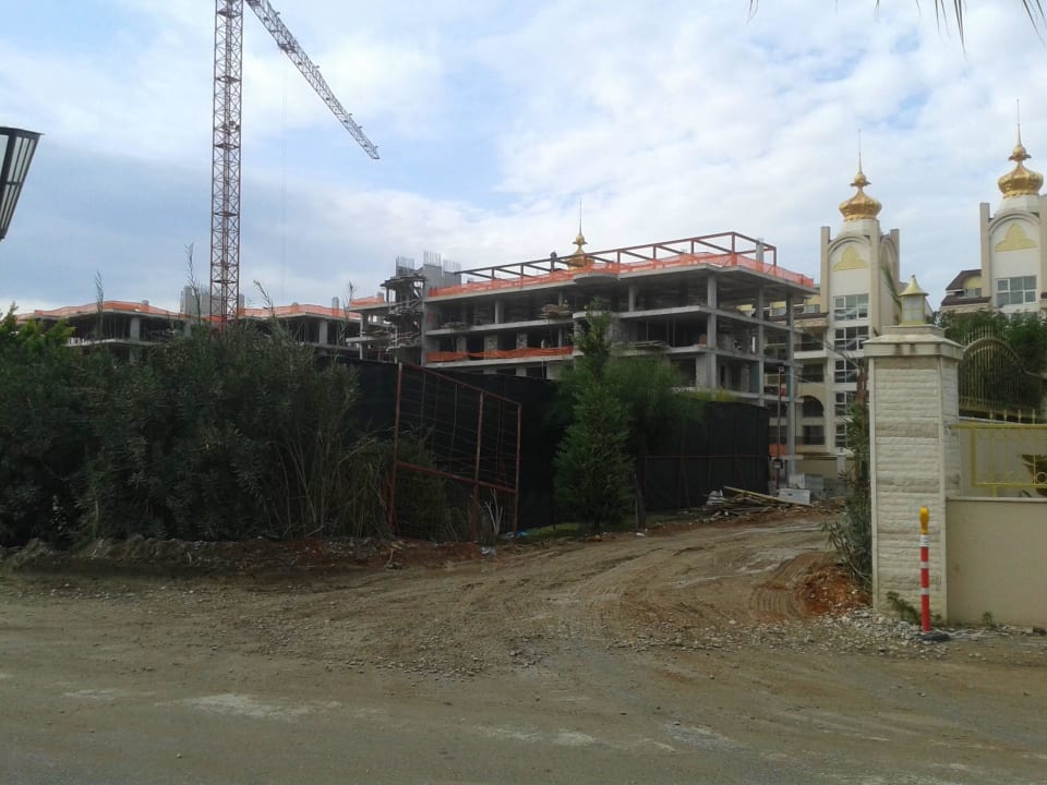 Wächst immer mehr in die Höhe Side Royal Palace Hotel & Spa