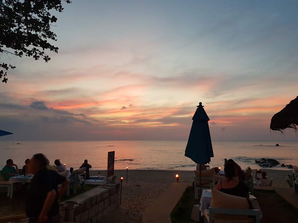 Strand Ocean Breeze Resort