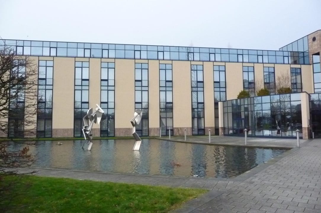 Von aussen Four Points Flex by Sheraton Ratingen Düsseldorf Airport