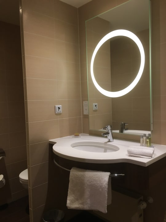 Zimmer Hilton Garden Inn Frankfurt Airport