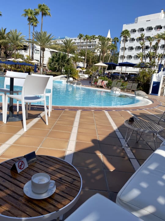 Pool Corallium Beach by Lopesan Hotels - Adults only