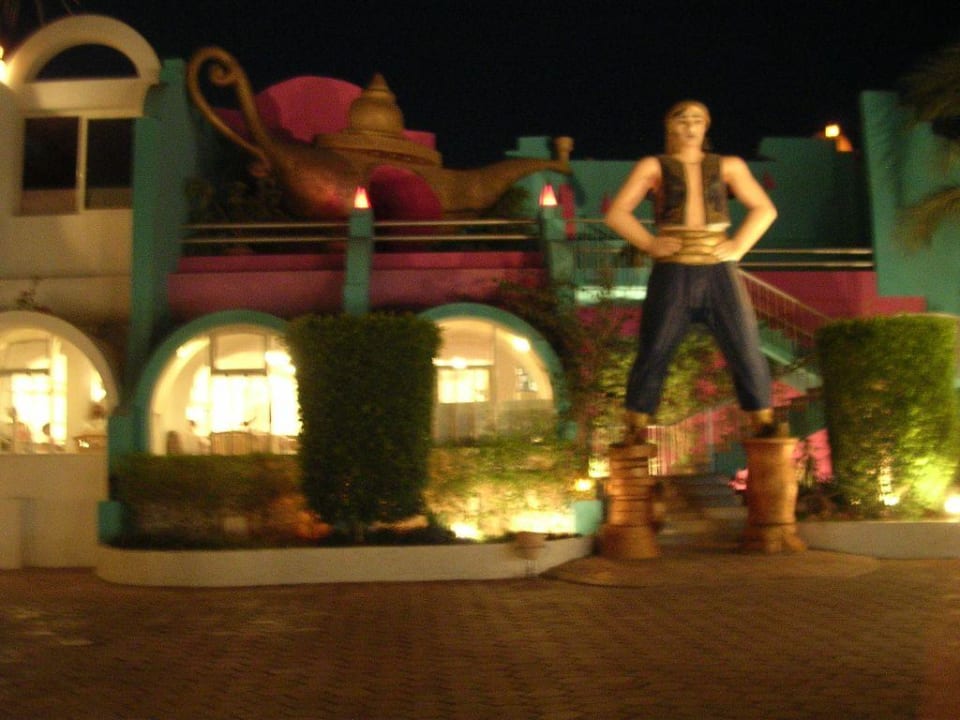 Aladdin Aladdin Beach Resort
