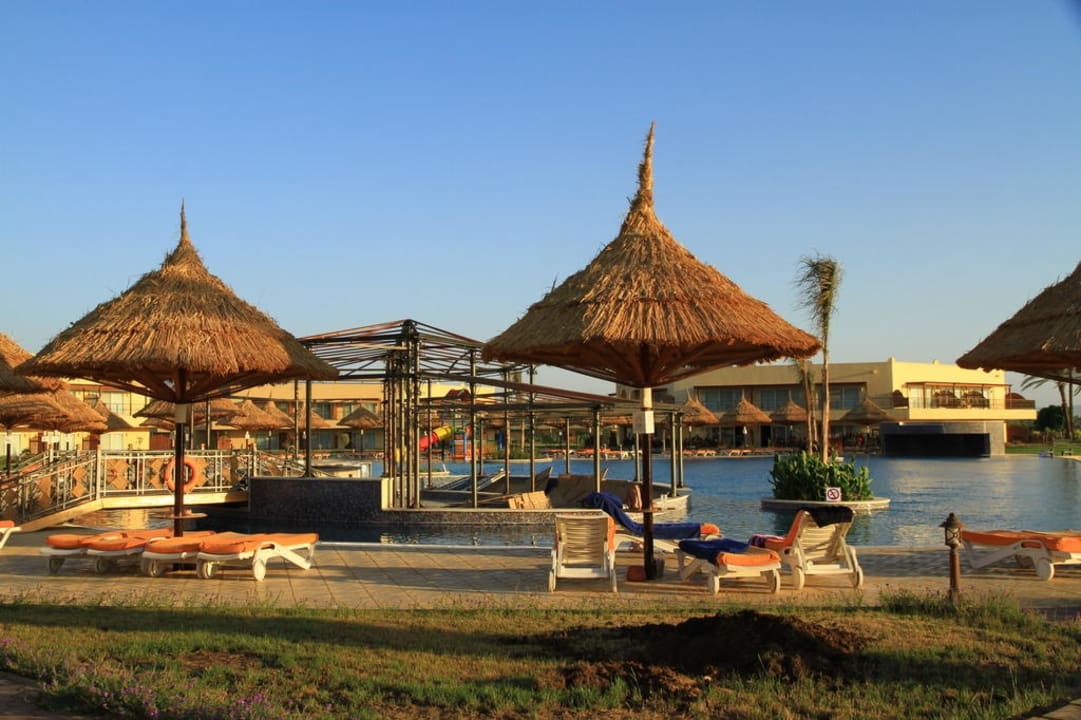 Neuer Teil mit Horizon Pool Jolie Ville Kings Island Luxor