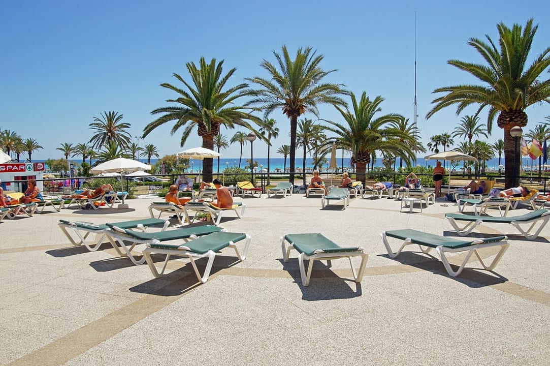 Pool-Terrasse allsun Hotel Bahia del Este