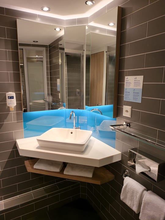 Zimmer Holiday Inn Express Zürich - Airport