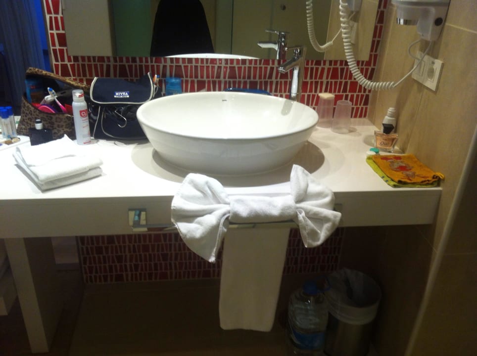 Hotel bathroom Sentido Aequora Lanzarote Suite