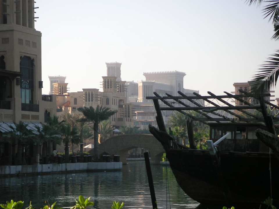 Wasser um das Mina A´Salam Jumeirah Al Qasr