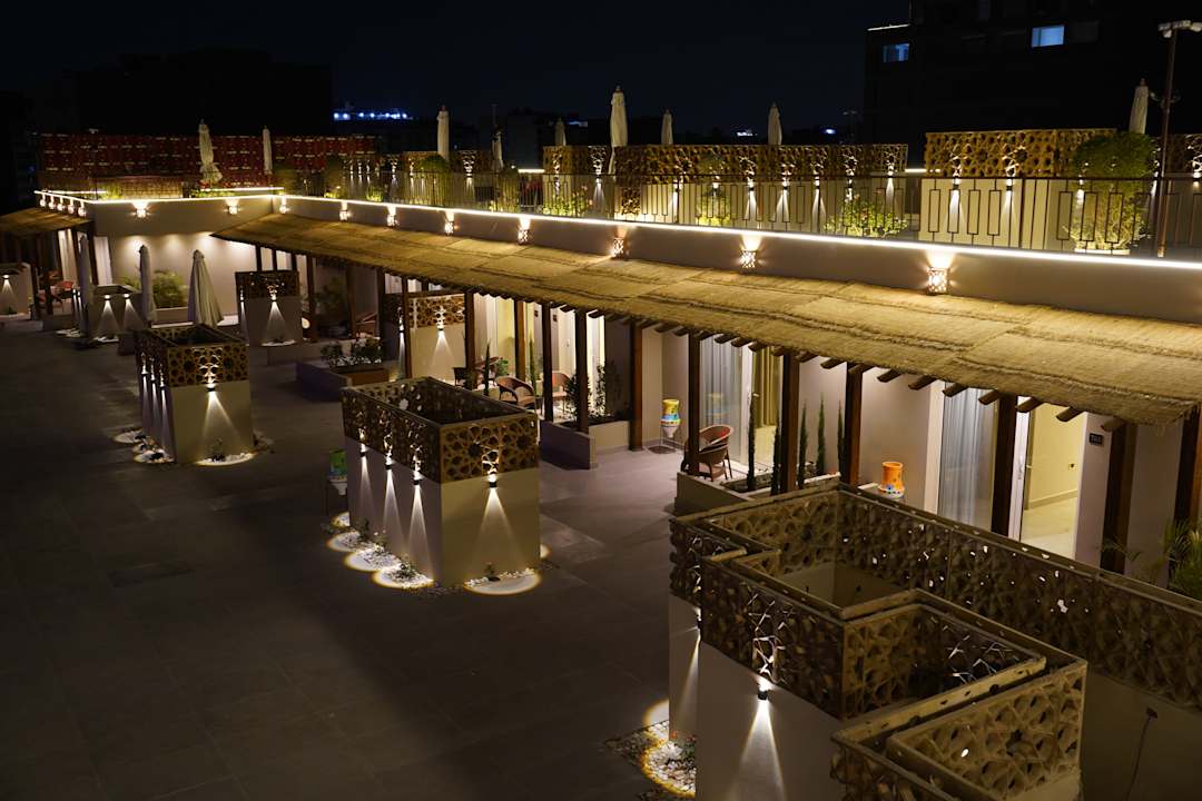 Außenansicht Pyramids Khan Hotel