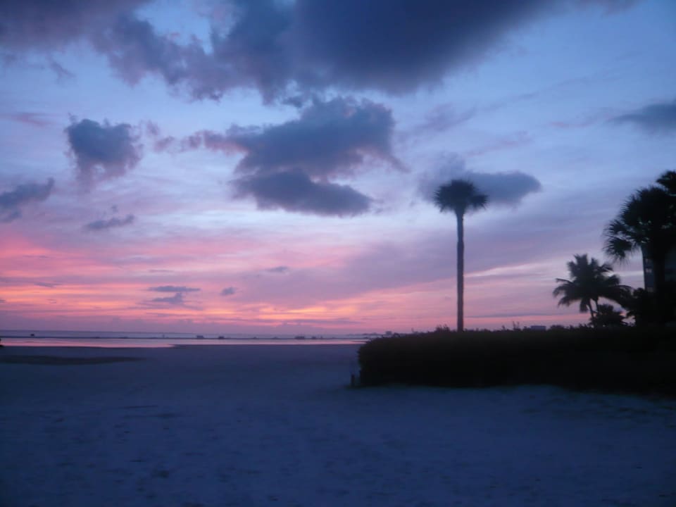 Abendstimmung Wyndham Garden Hotel Fort Myers Beach