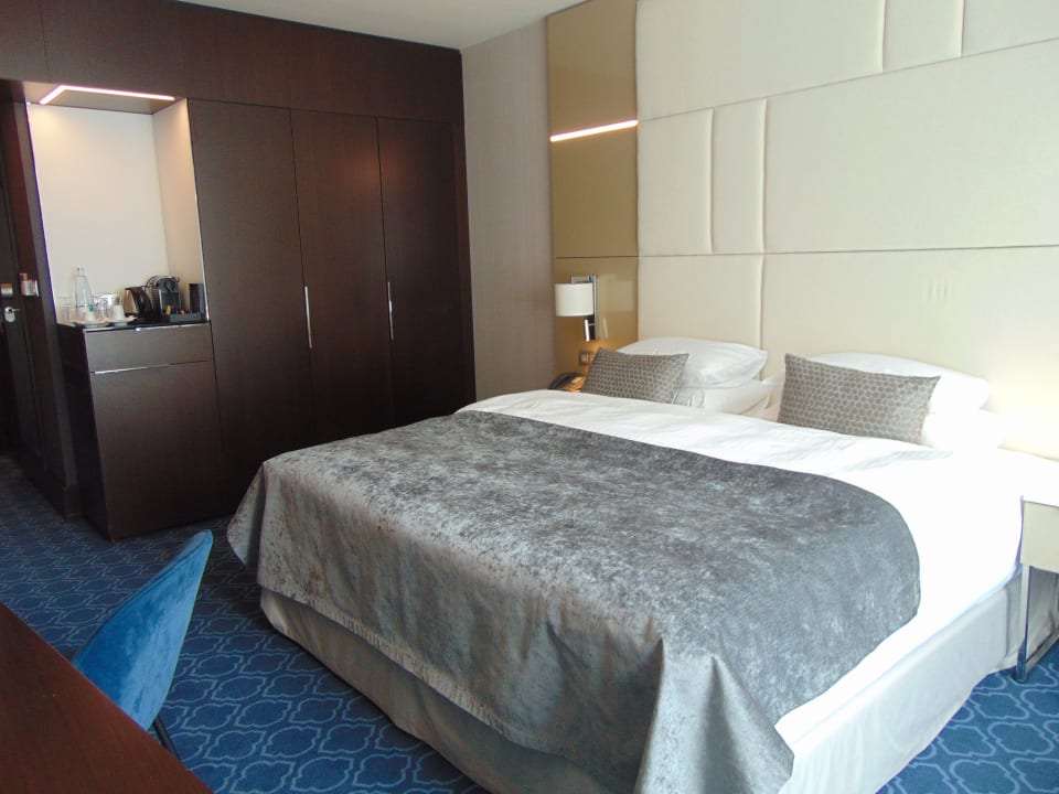 Zimmer Hotel Kings Court