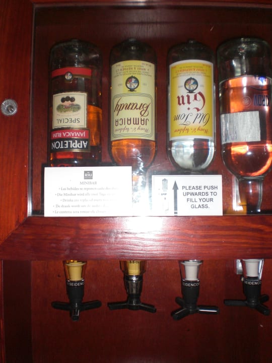 Minibar Hotel Riu Negril