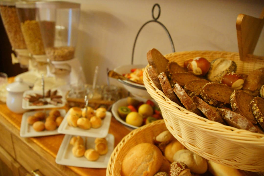 Ein Teil des Frühstücksbuffets Landhotel Neuhof