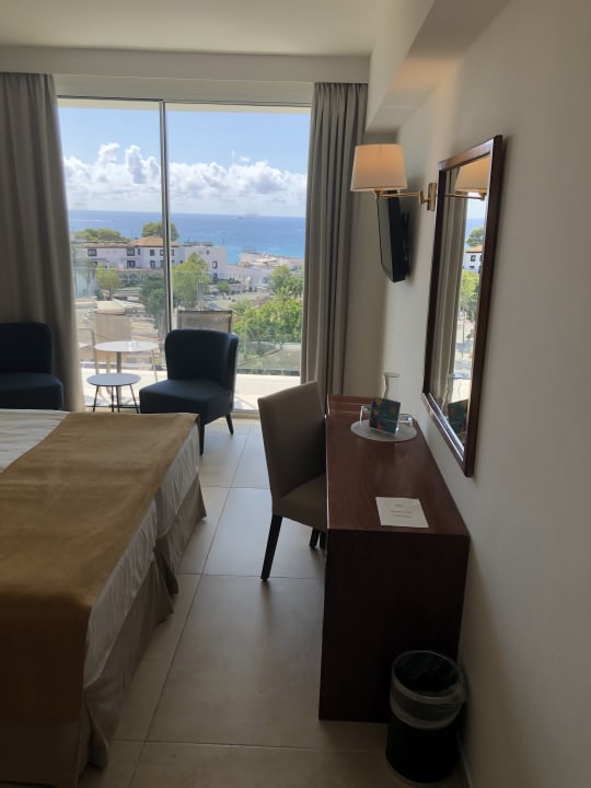 Zimmer allsun Hotel Cormoran