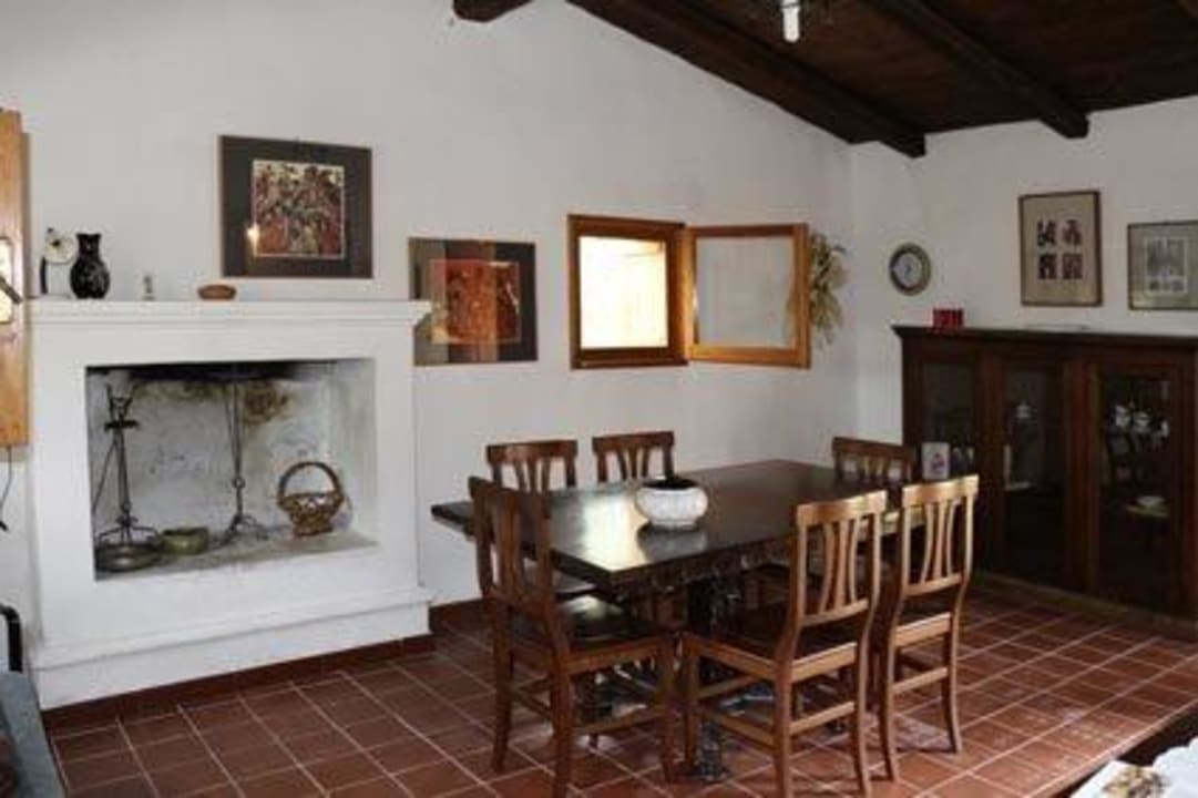 Wohn- Essbereich Sardafit Nr. 310/1 - Atrium in Bestlage