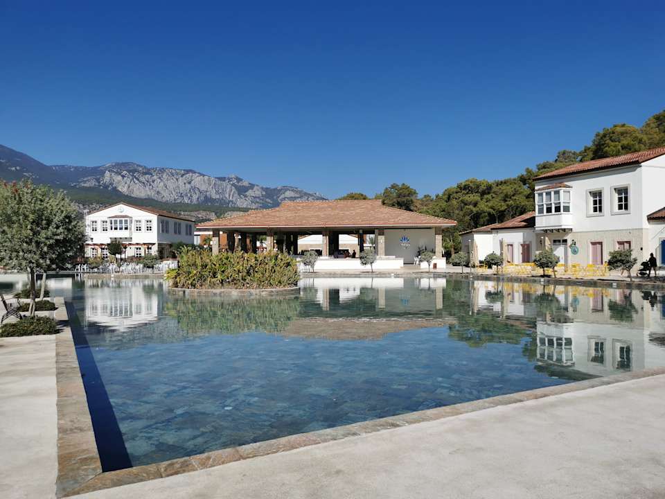 Pool Rixos Premium Tekirova