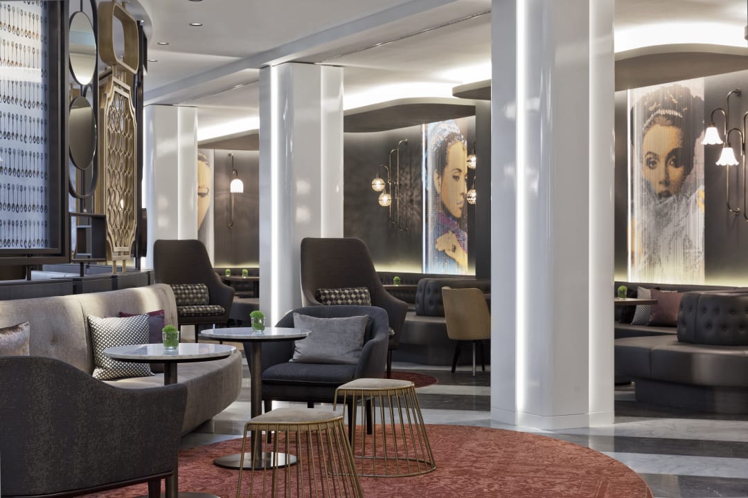 Lobby Renaissance Wien Hotel