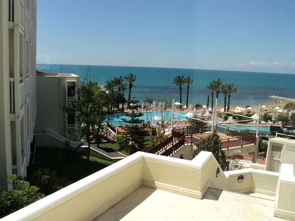 Ausblick zum Pool PALOMA Perissia