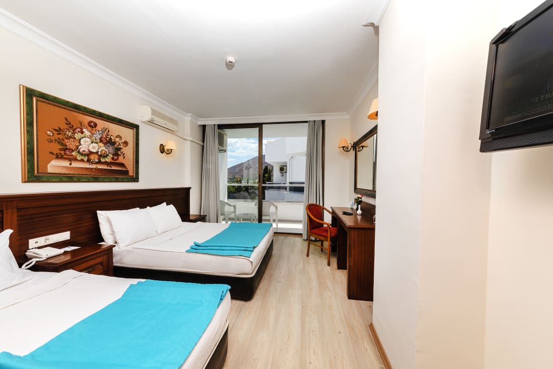 Zimmer Kayamaris Hotel