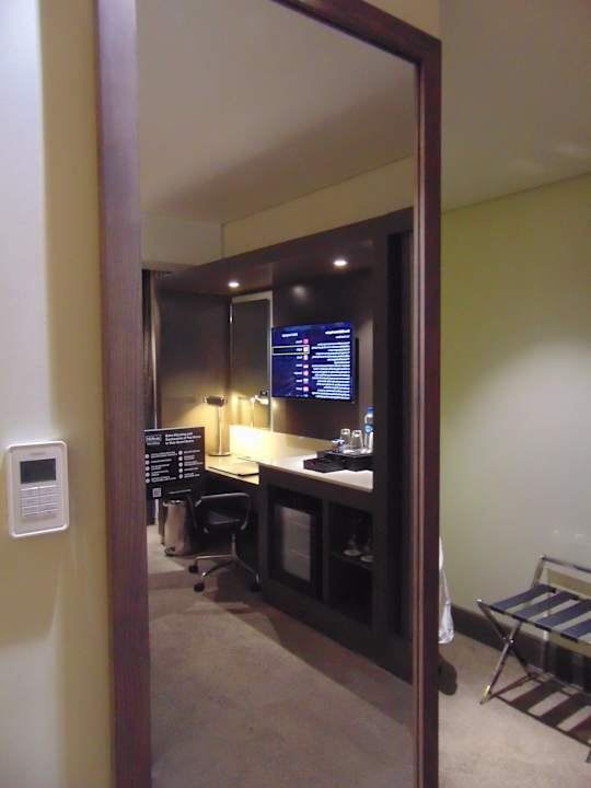 Zimmer Legend Hotel Lagos Airport, Curio Collection By Hilton
