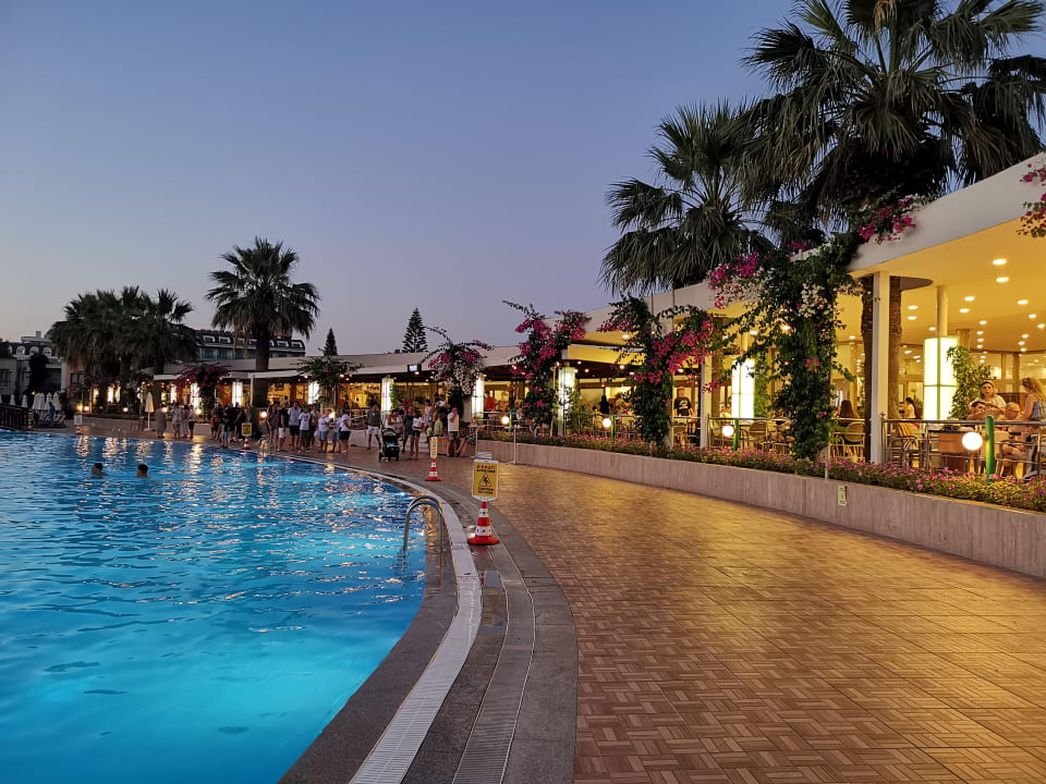 Pool VONRESORT Golden Beach