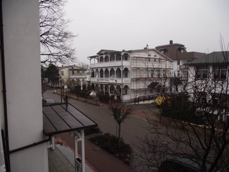 Blick auf die Straße Hotel Binz Feriendomizil