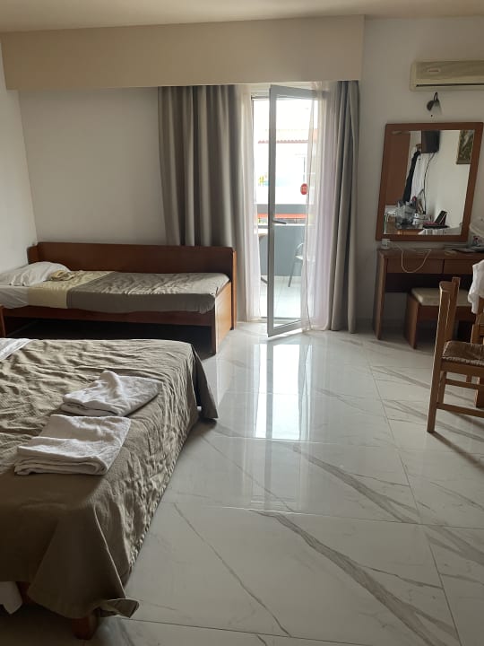 Zimmer Hotel Anthoula Village