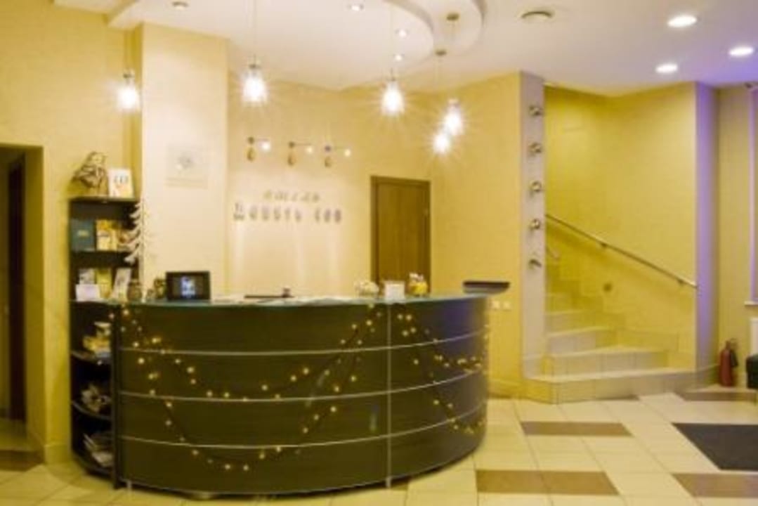 Лобби 9 Owls Hotel