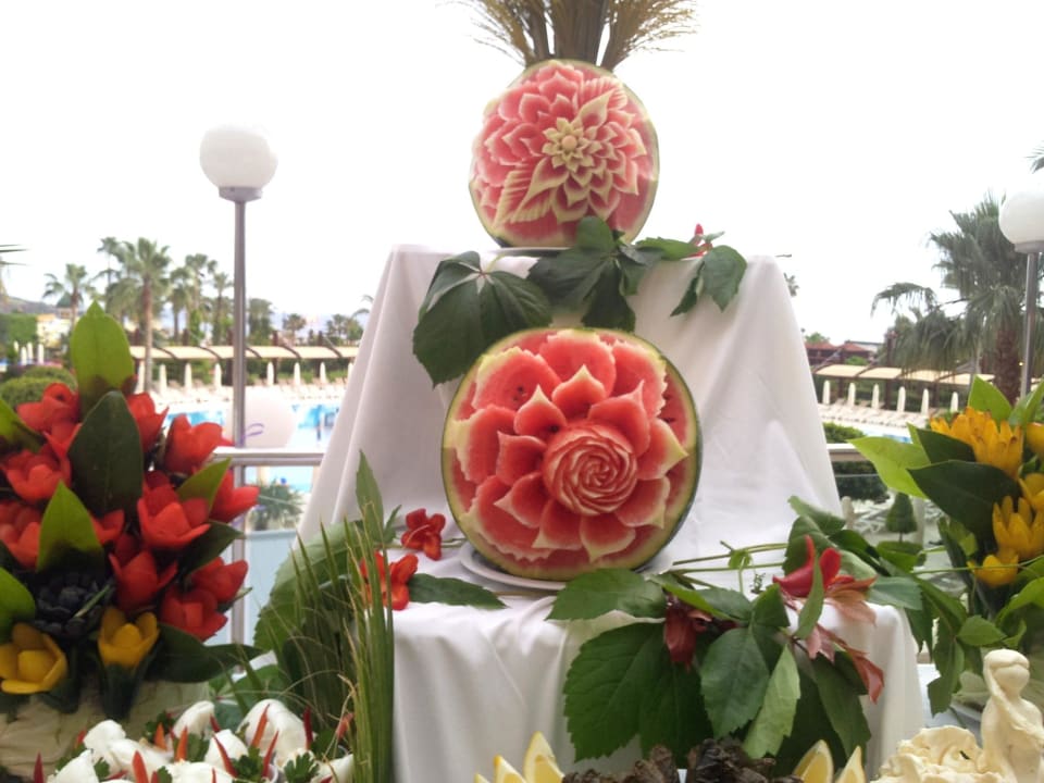 Hübsche Schnitzereien Saphir Resort & Spa