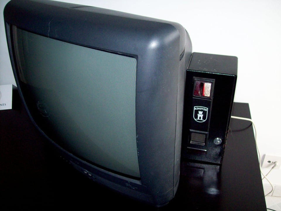 Fernseh mit Bezahlfunktion 1Euro eine Stunde  Servatur Playa Bonita