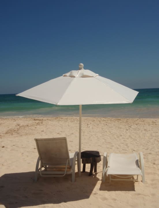 The beach Hotel Posada Punta Piedra