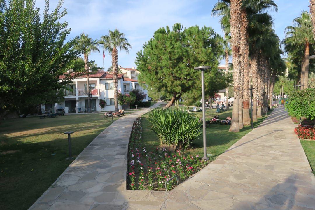 Gartenanlage Arum Barut Collection