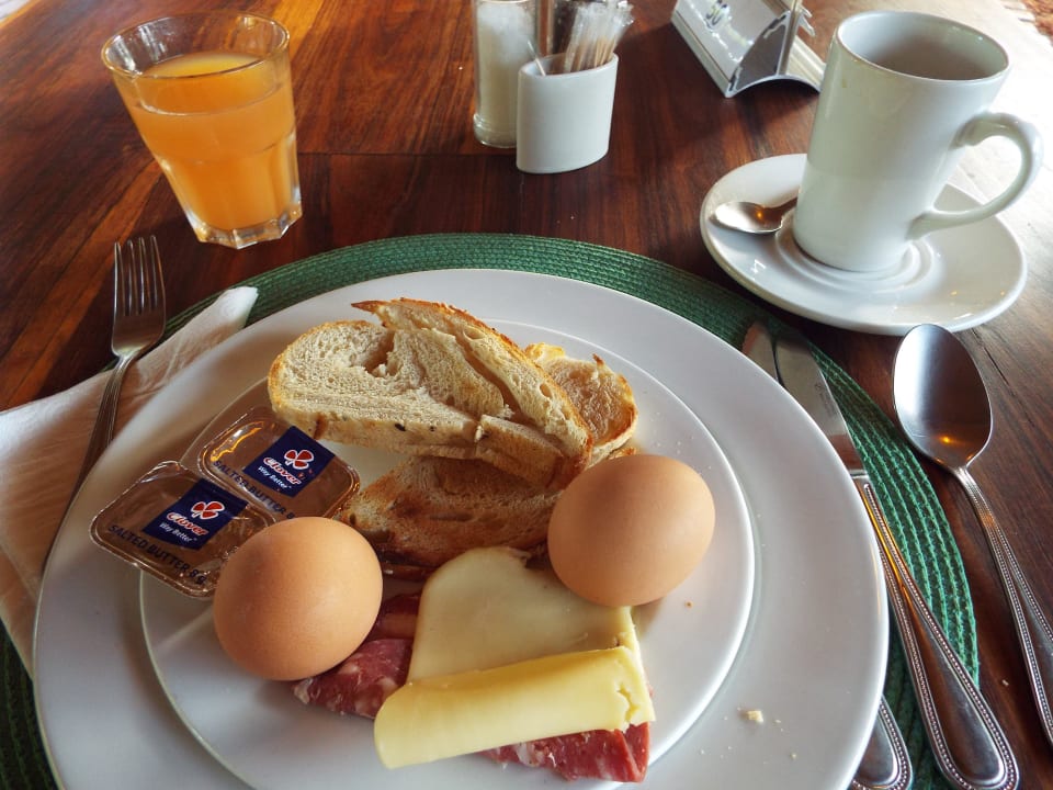 Frühstück Kalahari Anib Lodge