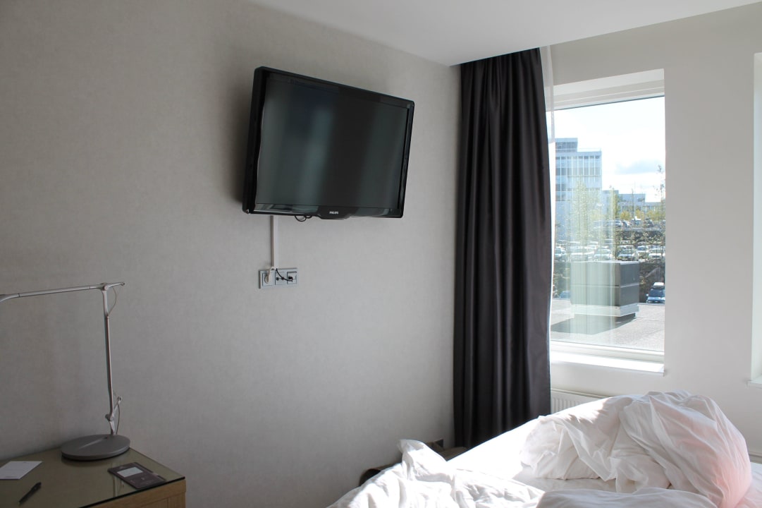 Standard-Zimmer - TV an der Wand Hilton Reykjavik Nordica