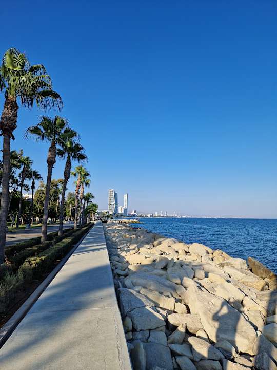 Strand Chrielka Hotel Suites