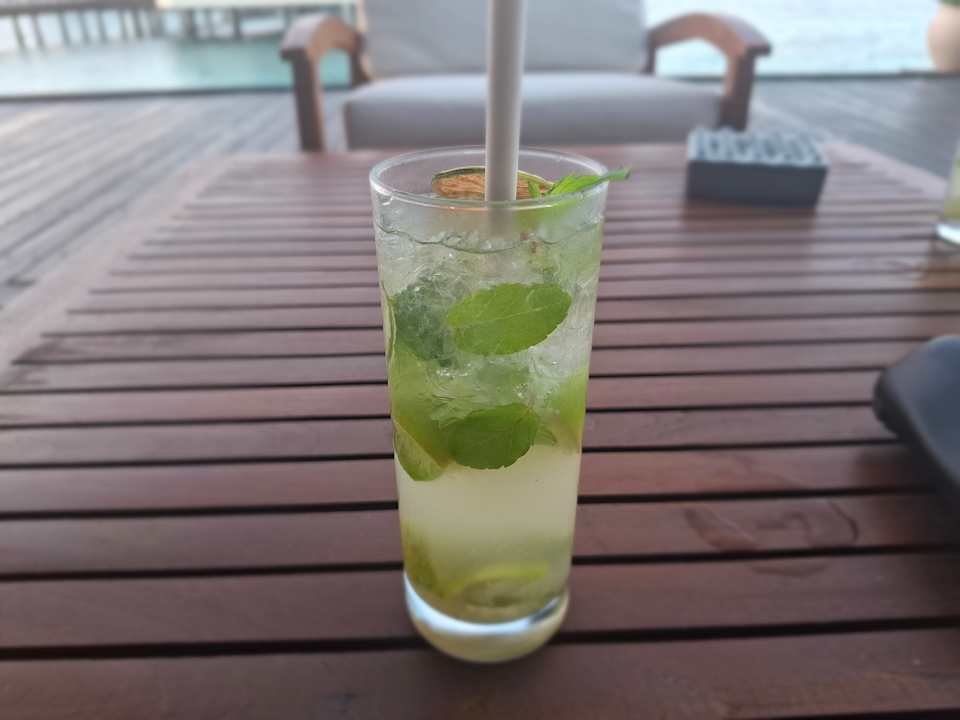 Gastro Adaaran Select Meedhupparu Island Resort - Premium All Inclusive