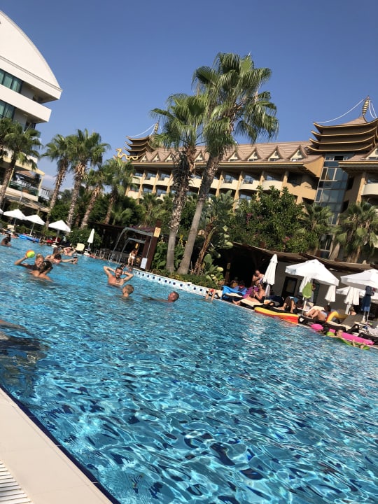 Pool Port Side Resort Hotel