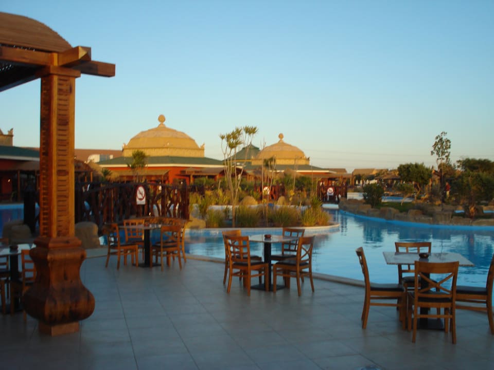 Abendstimmung Pickalbatros Jungle Aqua Park Resort - Neverland Hurghada