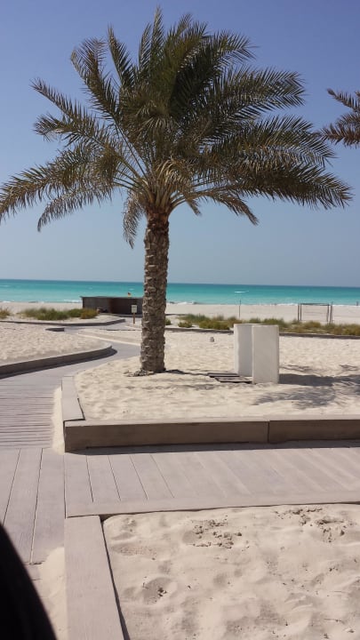 Weg zum Strand The St. Regis Saadiyat Island Resort, Abu Dhabi