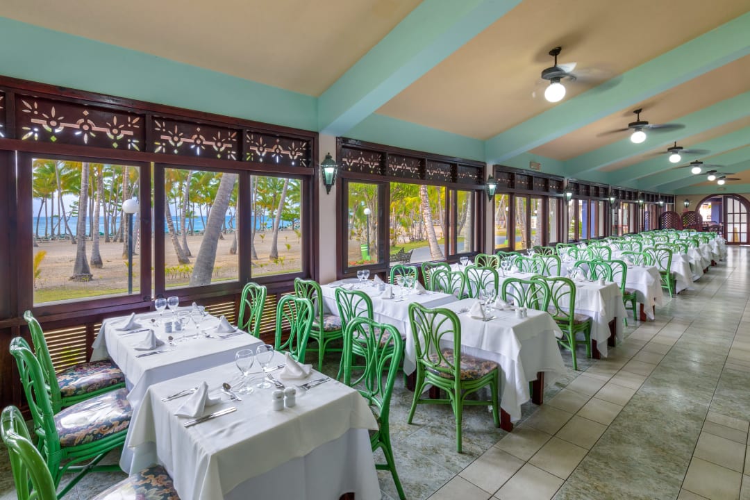 Gastro Playabachata Hotel